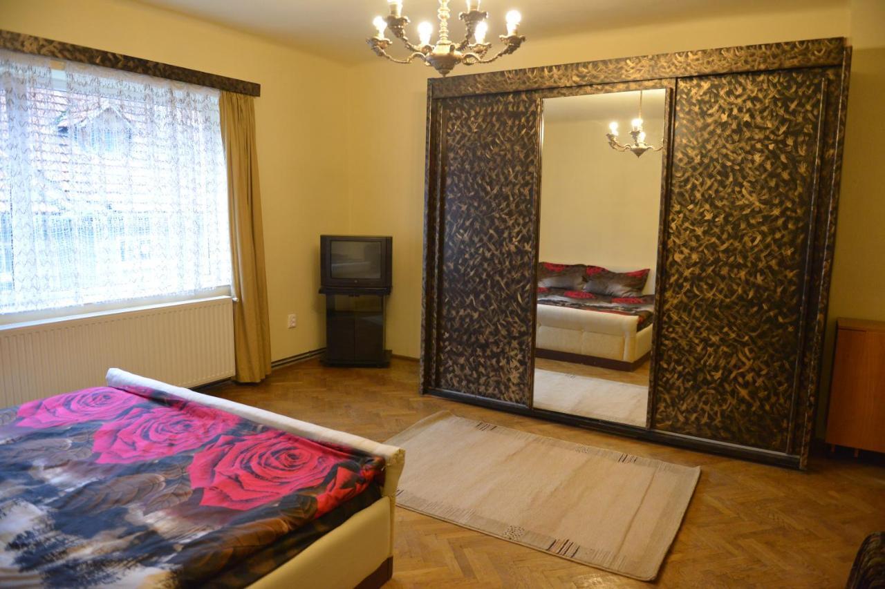 Apartament Oana Braşov Buitenkant foto